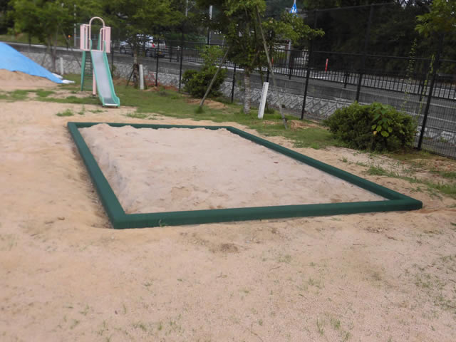 小学校　グラウンド