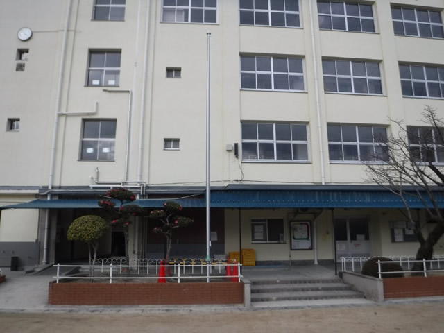 小学校　運動場