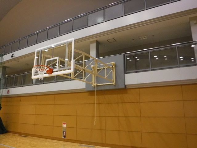 大学　体育館