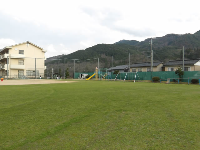 施工後の様子　防風ネット　遮光ネット