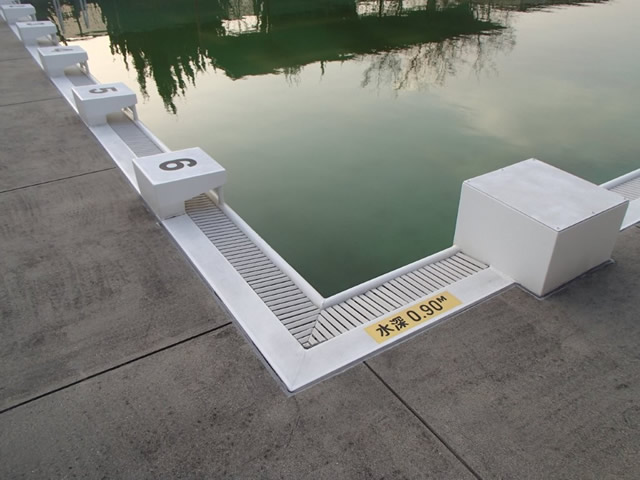 瓜破小学校　プール