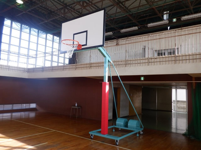 大阪市立東我孫子中学校　体育館