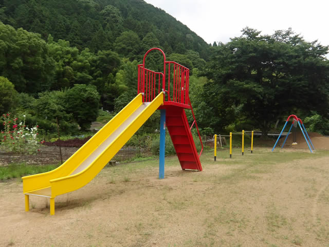小型スベリ台幼児用