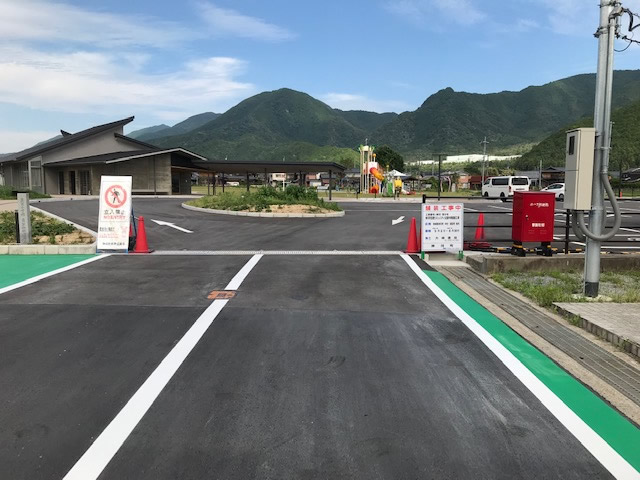 施設の外観（兵庫県神河町　コミュニティ施設）
