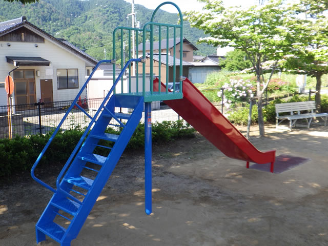 地区公園児童広場