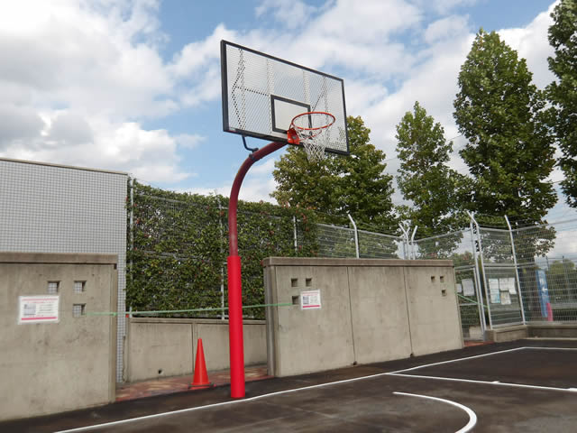 駒ヶ谷運動公園　3on3バスケットコート改修工事