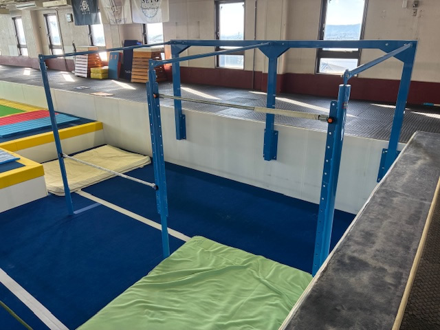 バブル体操教室南紀寺店　体操器具装置