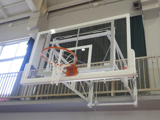 兵庫県　某高等学校バスケットゴール